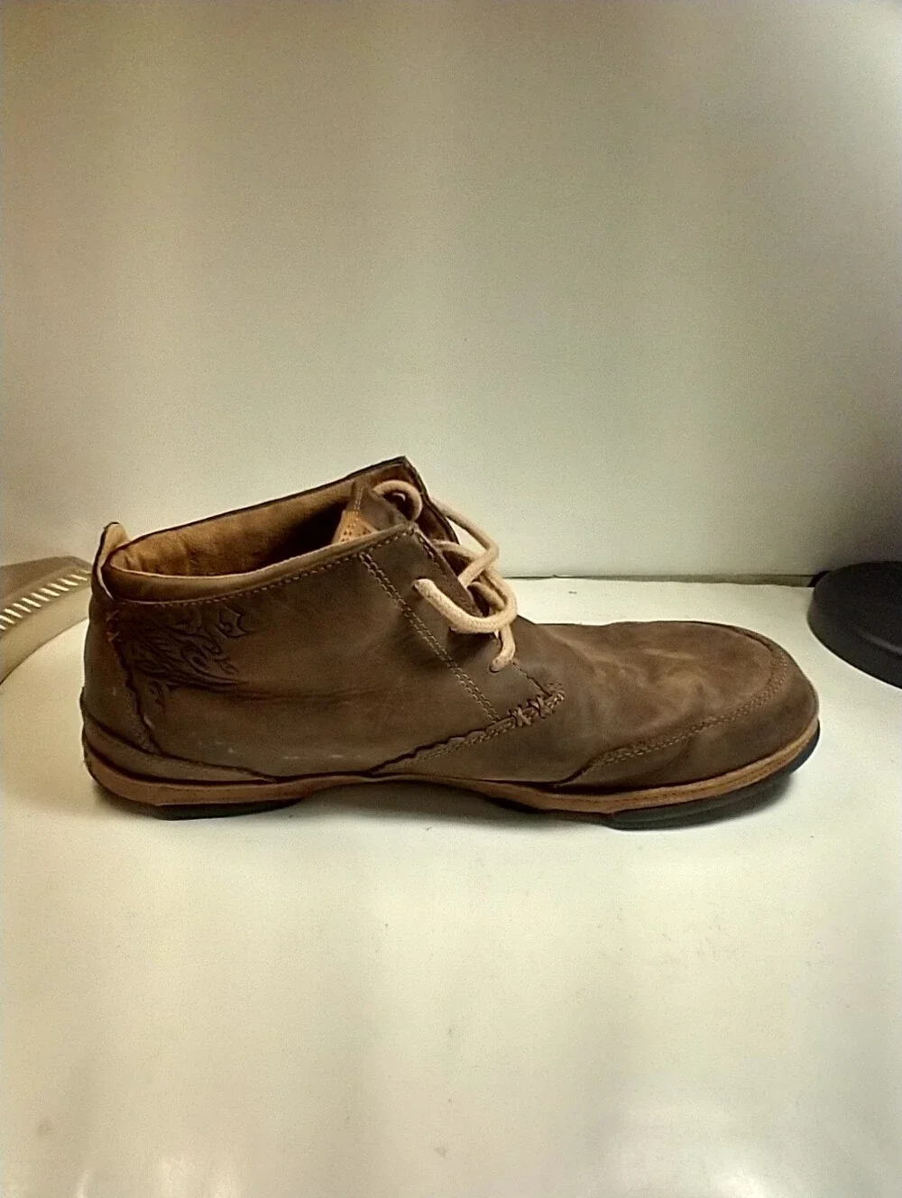 OluKai Kamuela Brown Leather Ankle Chukka Boots Men's sz 13.